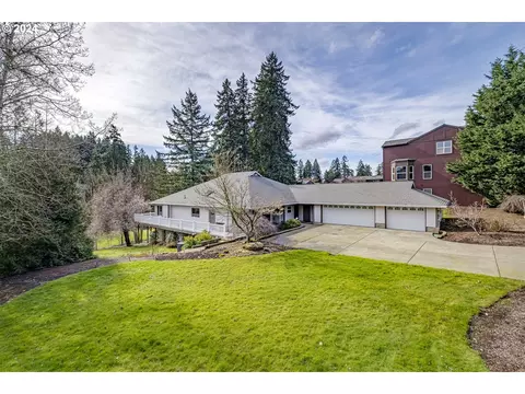 7610 NE Chesapeake St, Hillsboro, OR 97124