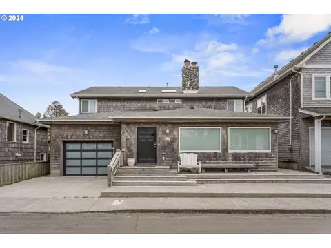 111 7th Ave, Seaside, OR 97138