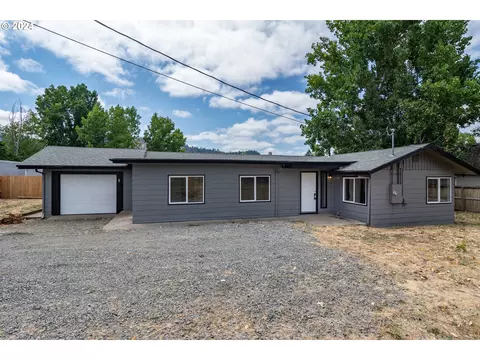 125 SE Darrell Ave, Winston, OR 97496 photo 1