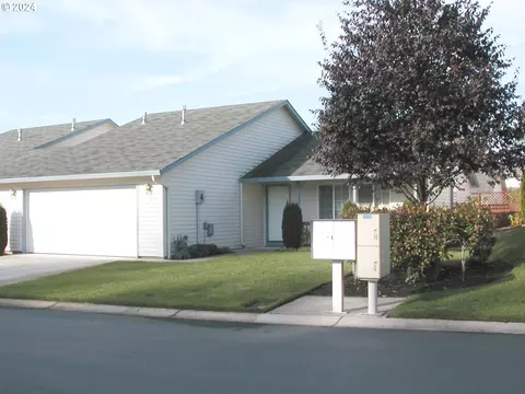 1660 N 18th St #12, Washougal, WA 98671