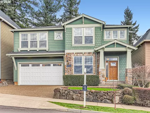 11710 SE Aerie Crescent Rd, Happy Valley, OR 97086
