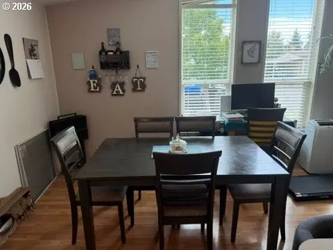 Dining - 550 Lochaven Ave, Springfield, OR 97477 photo 1 of 1