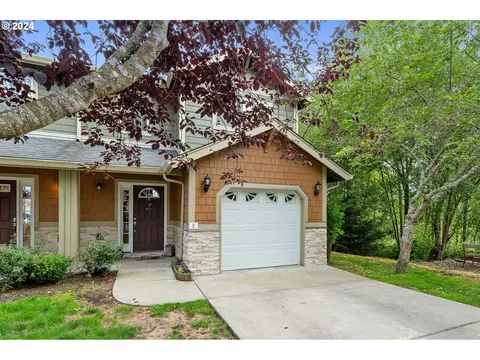 13150 D St #2, Nehalem, OR 97131