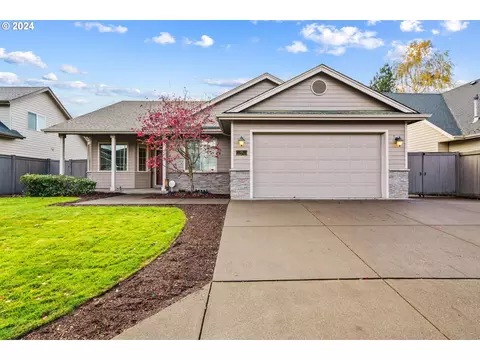 156 Stonehaven St, Eugene, OR 97404