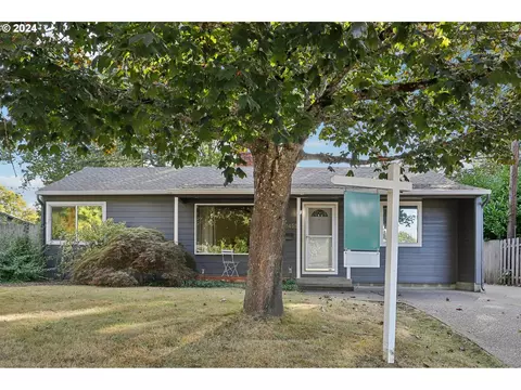 12455 SW Fairfield Pl, Beaverton, OR 97005