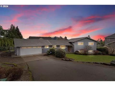 10990 SE Vista View Ln, Happy Valley, OR 97086