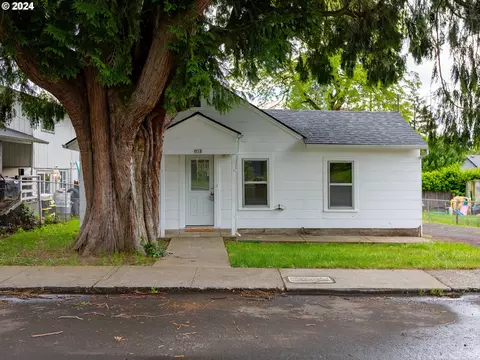 918 NW Greeley St, Camas, WA 98607