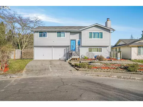 4419 Gladys St NE, Salem, OR 97305