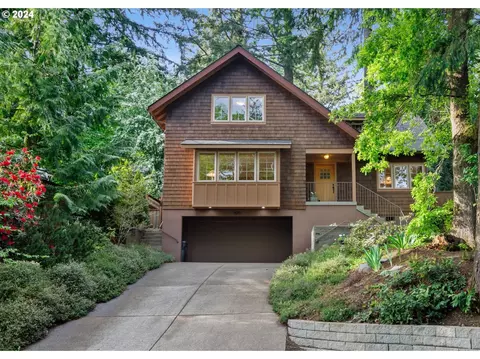 825 SW Westwood Dr, Portland, OR 97239
