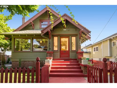 3940 SE Lincoln St, Portland, OR 97214