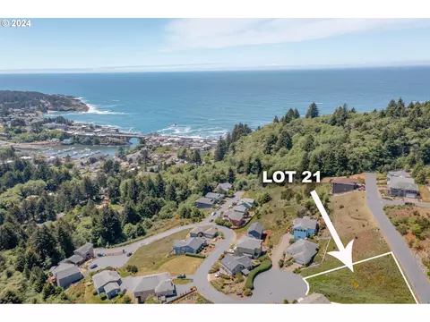 21 NE Whale Watch Ct, Depoe Bay, OR 97341
