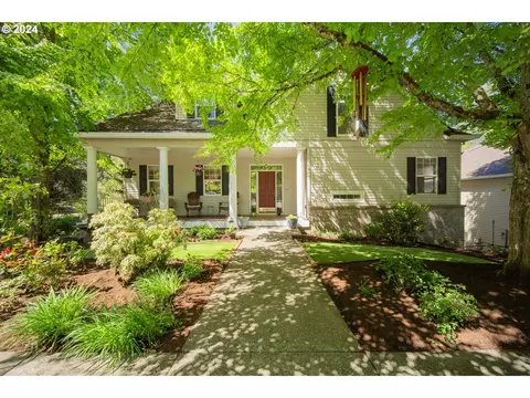 2220 Brandon Pl, West Linn, OR 97068