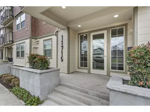 11715 SW Valencia Ln #202, Wilsonville, OR 97070