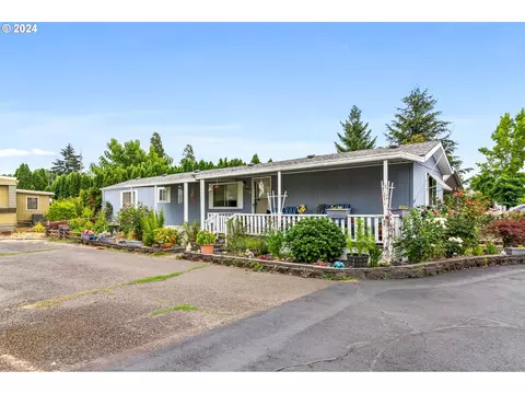 2796 S Main Rd #75, Lebanon, OR 97355