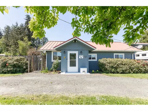 83576 N Harvey Rd, Creswell, OR 97426