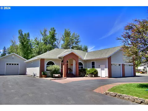 1495 Resort St, Baker City, OR 97814