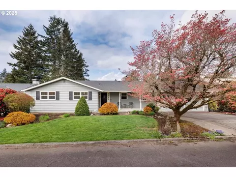 2415 SW Timberline Dr, Portland, OR 97225