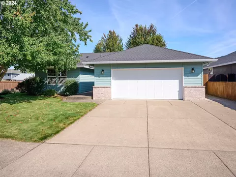 1119 Meadowlark Pl, Molalla, OR 97038