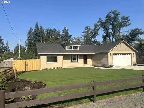 92061 Maple Ln, Springfield, OR 97478