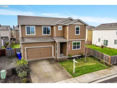 866 N Valley Dr, Molalla, OR 97038