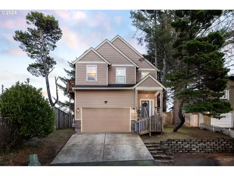 602 SE Inlet Ave, Lincoln City, OR 97367
