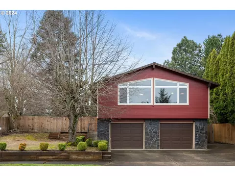 2021 SE Hale Dr, Gresham, OR 97080