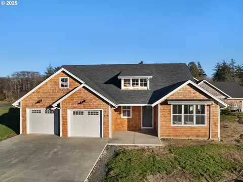 642 Meadow Ln, Gearhart, OR 97138
