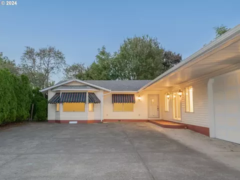5739 NE Sumner St, Portland, OR 97218