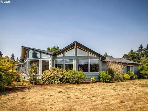19421 Cokeron Dr, Oregon City, OR 97045