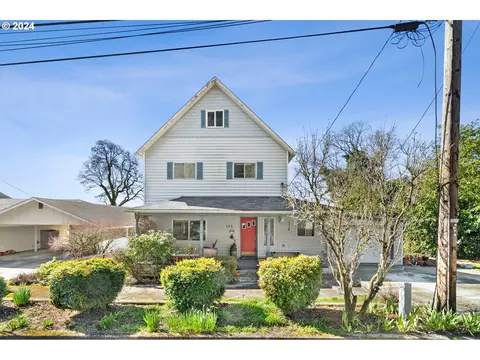 285 N 2nd St, Kalama, WA 98625