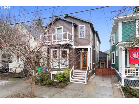 118 NE Tillamook St, Portland, OR 97212