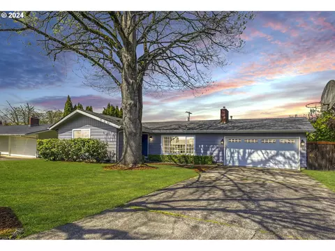 510 Brookdale Ave, Springfield, OR 97477