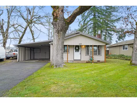 420 N 16th St, Cottage Grove, OR 97424