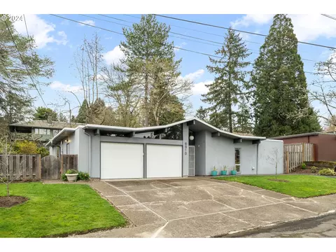 8510 SW Cecilia Ter, Portland, OR 97223