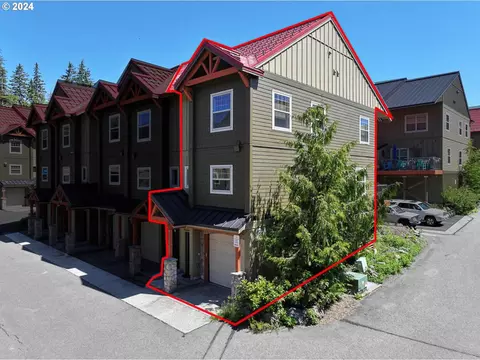 30626 E Skidaddle Ln #34, Government Camp, OR 97028