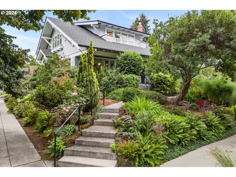 2844 NE 22nd Ave, Portland, OR 97212