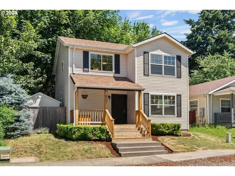 8361 N Johnswood Dr, Portland, OR 97203