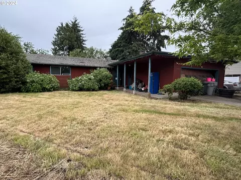1100 Quince Dr, Junction City, OR 97448
