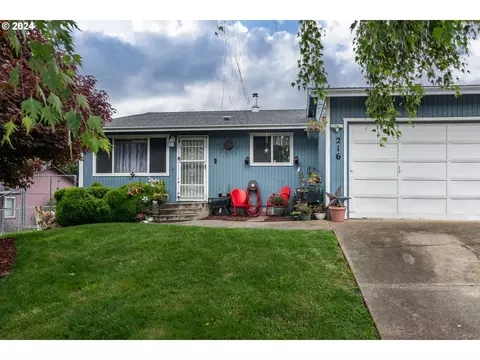 216 Brentridge Dr, Roseburg, OR 97471