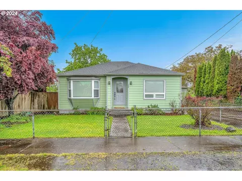 455 S 7th St, Saint Helens, OR 97051