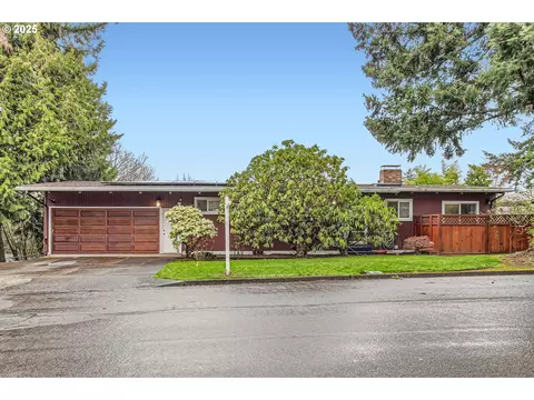 24109 NE Holladay St, Wood Village, OR 97060
