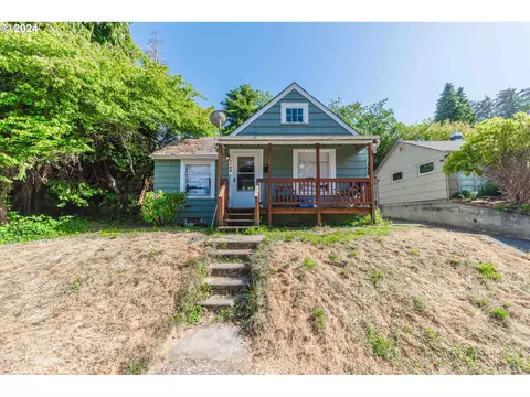 1159 Elrod Ave, Coos Bay, OR 97420