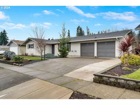 1420 Sunset Ln, Sweet Home, OR 97386