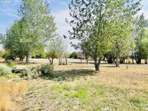123 Dot Rd, Bickleton, WA 99322 photo 11