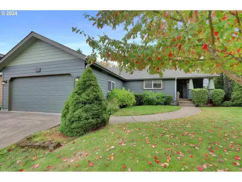 5385 Olympic Cir, Eugene, OR 97402