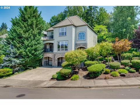 3699 Landis St, West Linn, OR 97068