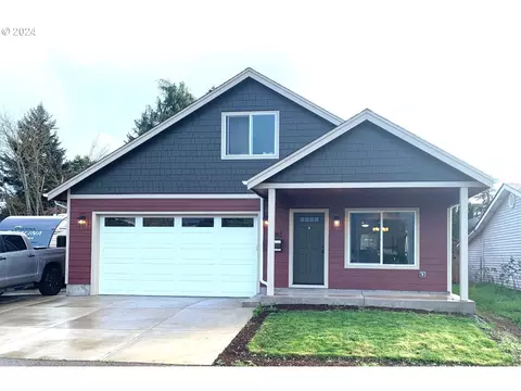 1265 F St, Springfield, OR 97477