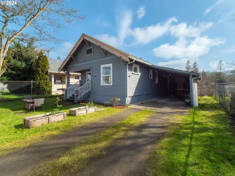 1837 SE Main St, Roseburg, OR 97470