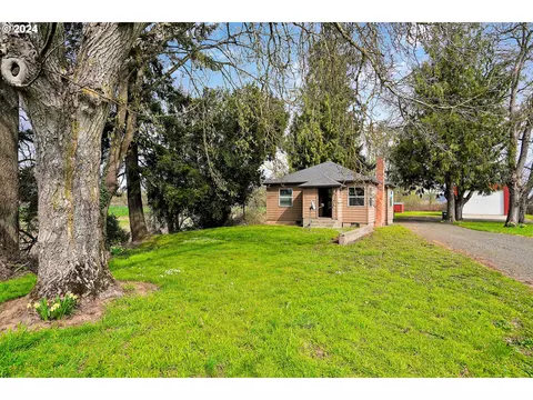 7790 Buena Vista Rd, Independence, OR 97351