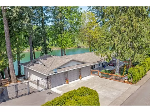 24495 Butteville Rd NE, Aurora, OR 97002
